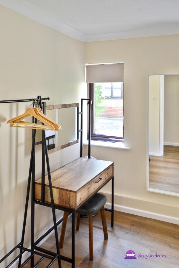 Station 1 Bed Apartment - Stayseekers 索尔兹伯里 外观 照片